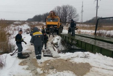 3 бригади енергетиків ДТЕК знову очікують «зелений коридор» для відновлення ліній в Авдіївці