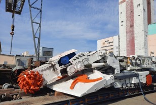 Tunnelers of the Geroiv Kosmosu Mine Group Have Received a New Tunneling Machine