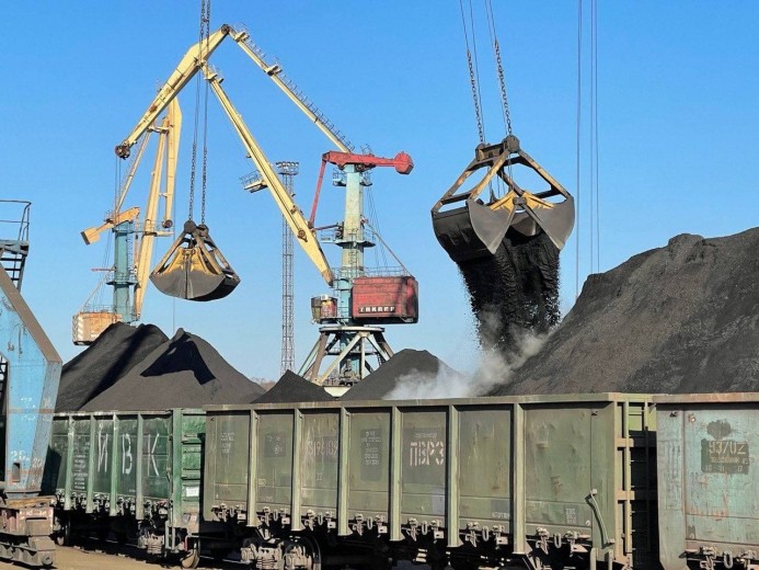 В Україну прибуло перше судно з вугіллям із США, законтрактованим ДТЕК для потреб «Центренерго»