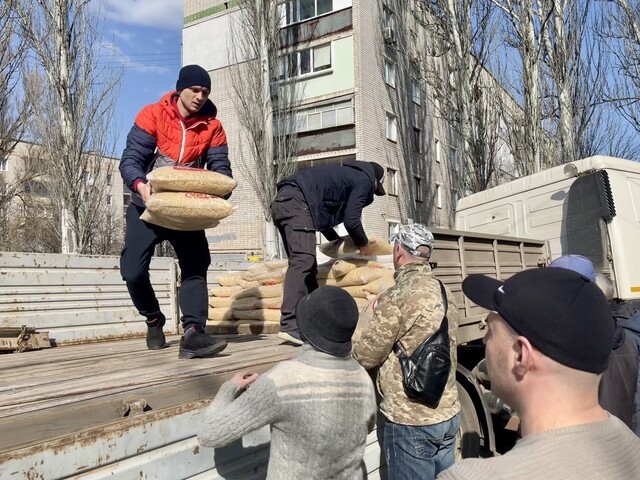 Rinat Akhmetov Foundation and DTEK Energo: Almost 10 tons of humanitarian aid for Zelenodolsk people