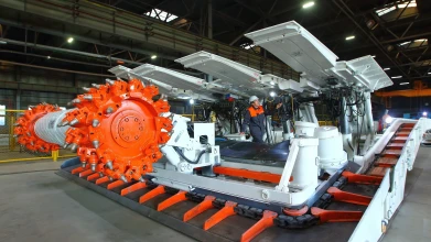 У першому півріччі машинобудівники ДТЕК виготовили 10 комбайнів та майже 500 тисяч запчастин для українських шахт