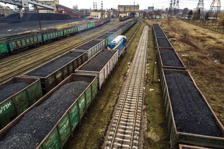 DTEK Energy increased the volume of coal contracted to be imported to 280,000 tons