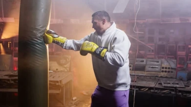 Битва за світло: Олександр Усик провів тренування на зруйнованій росіянами ТЕС