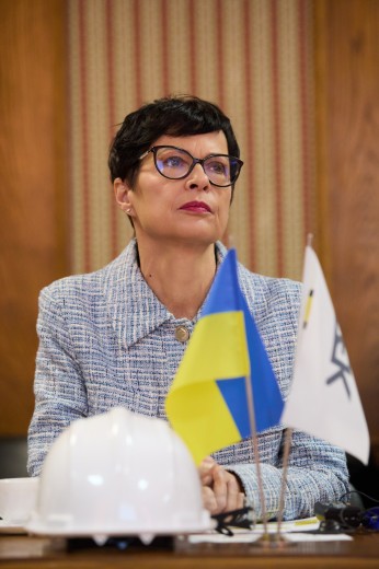 Єврокомісарка Марта Кос відвідала теплову електростанцію ДТЕК Енерго на тлі посилення атак по енергосистемі України.  5