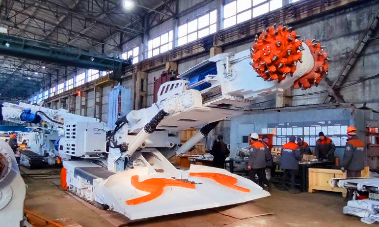 З початку року машинобудівники ДТЕК Енерго виготовили 3 нові прохідницькі комбайни та 527 тисяч запчастин для шахт.  2