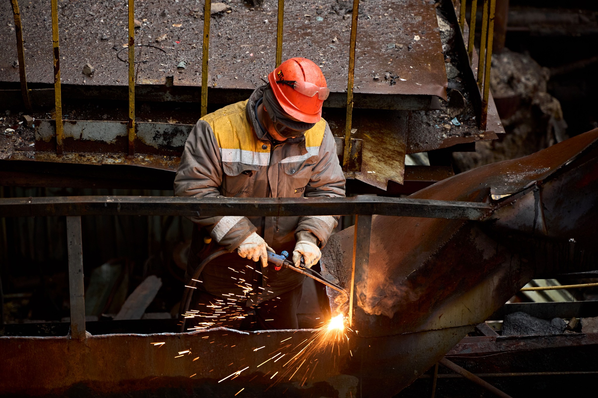 ДТЕК Енерго інвестував 1,6 млрд грн у ремонти та відновлення ТЕС — щоб країна мала світло і тепло. 3 ДТЕК Енерго інвестував 1,6 млрд грн у ремонти та відновлення ТЕС — щоб країна мала світло і тепло. 2