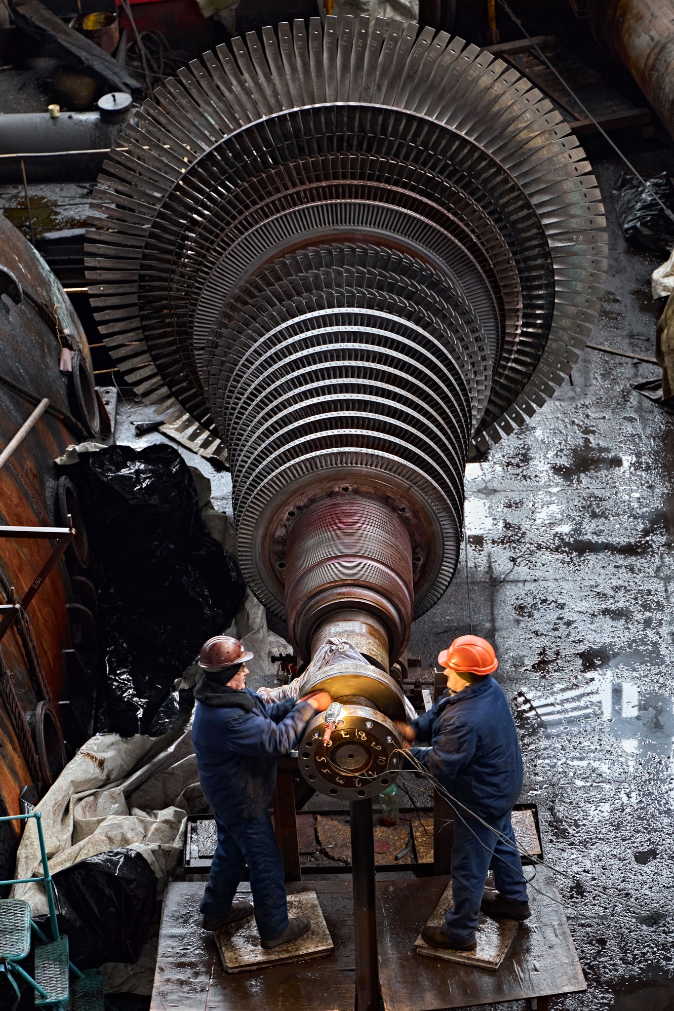ДТЕК Енерго інвестував 1,6 млрд грн у ремонти та відновлення ТЕС — щоб країна мала світло і тепло. 2 ДТЕК Енерго інвестував 1,6 млрд грн у ремонти та відновлення ТЕС — щоб країна мала світло і тепло. 1