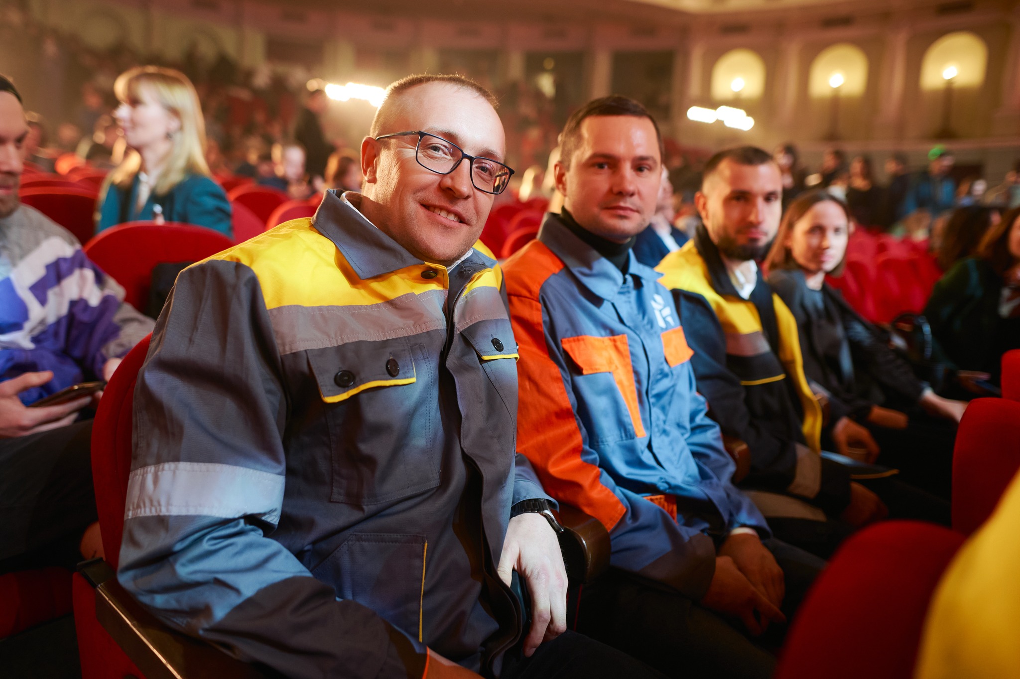 «Українська правда» відзначила працівників ДТЕК Енерго спеціальною відзнакою “Тим, на кому тримається світло”.  1