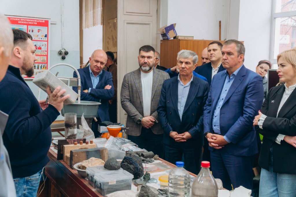 Від енергоресурсу до нових рішень: ДТЕК Енерго та Дніпровська політехніка досліджують потенціал вугілля.  2