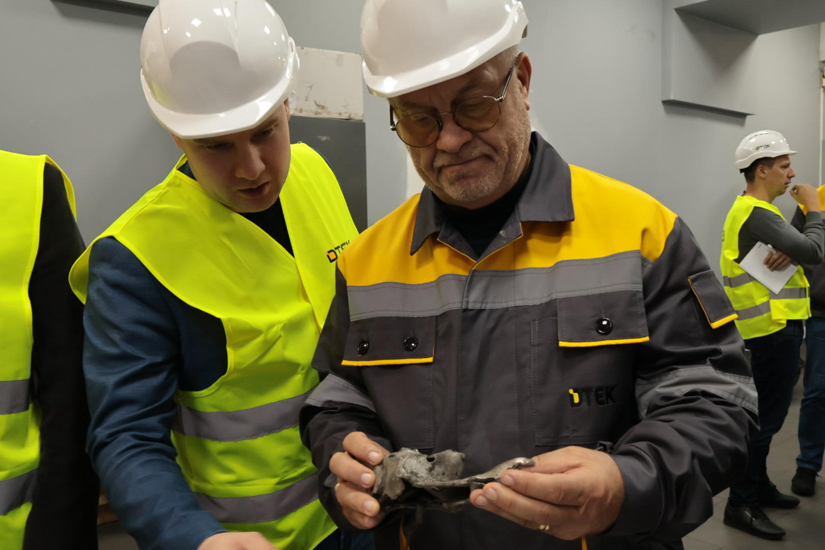 Естонські енергетики приїхали в Україну за досвідом роботи ТЕС ДТЕК Енерго в умовах війни. 2 Естонські енергетики приїхали в Україну за досвідом роботи ТЕС ДТЕК Енерго в умовах війни. 1
