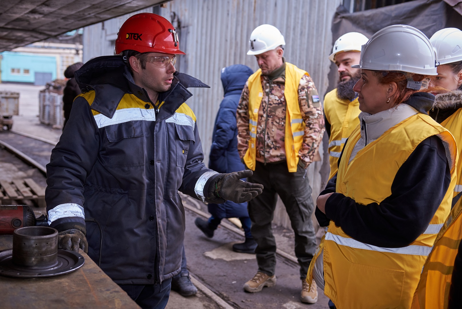 ДТЕК Енерго презентував інклюзивне середовище на наземній поверхні шахти Міністерці у справах ветеранів Наталії Калмиковій.  2